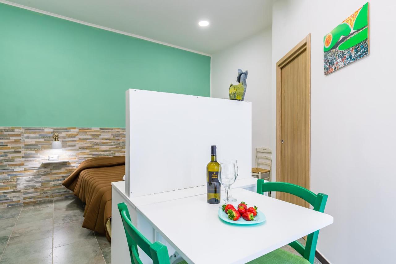 Gelso Complex Studios And Flat By Napoliapartments Kültér fotó